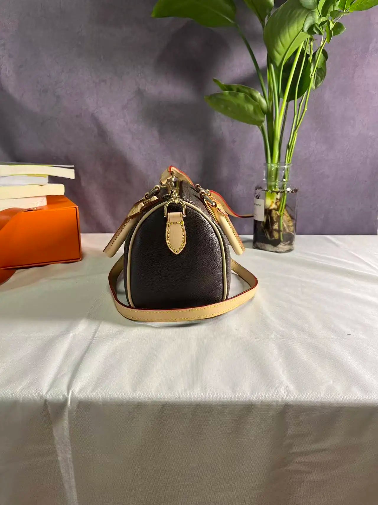 Klassisk Skuldertaske – Rummelig, Holdbar og Stilren - My Store