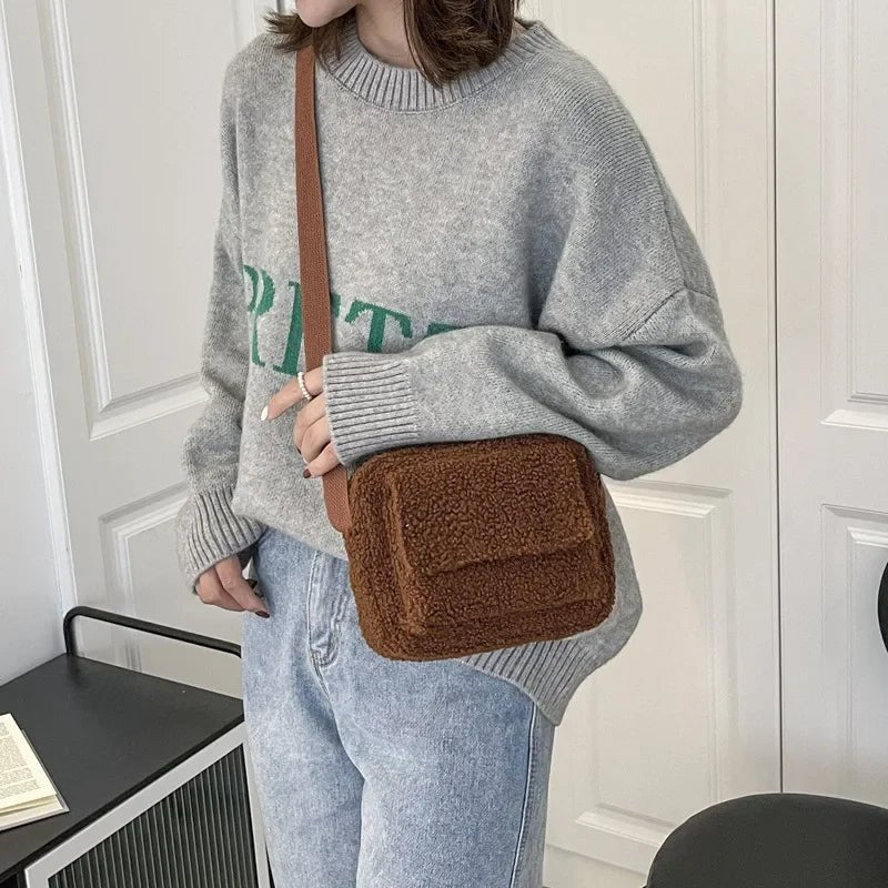 Crossbody Taske i Plys – Fluffy, Luksuriøs og Kompakt - My Store