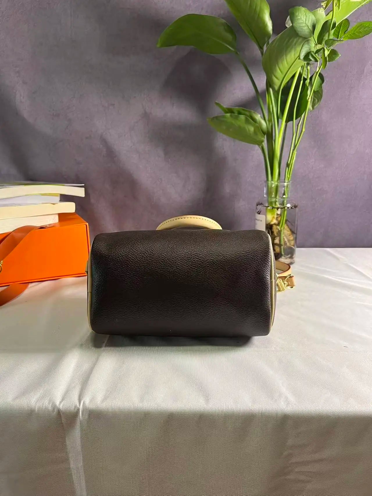 Klassisk Skuldertaske – Rummelig, Holdbar og Stilren - My Store